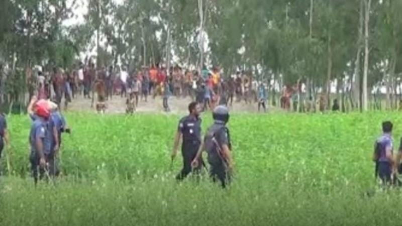 নরসিংদীতে সংঘাত, গ্রামছাড়া তিন শতাধিক বিএনপি নেতাকর্মী